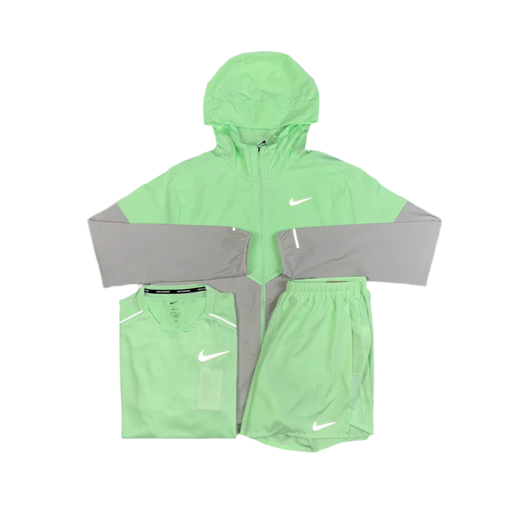 Nike - 3 piece Vapour Green Set